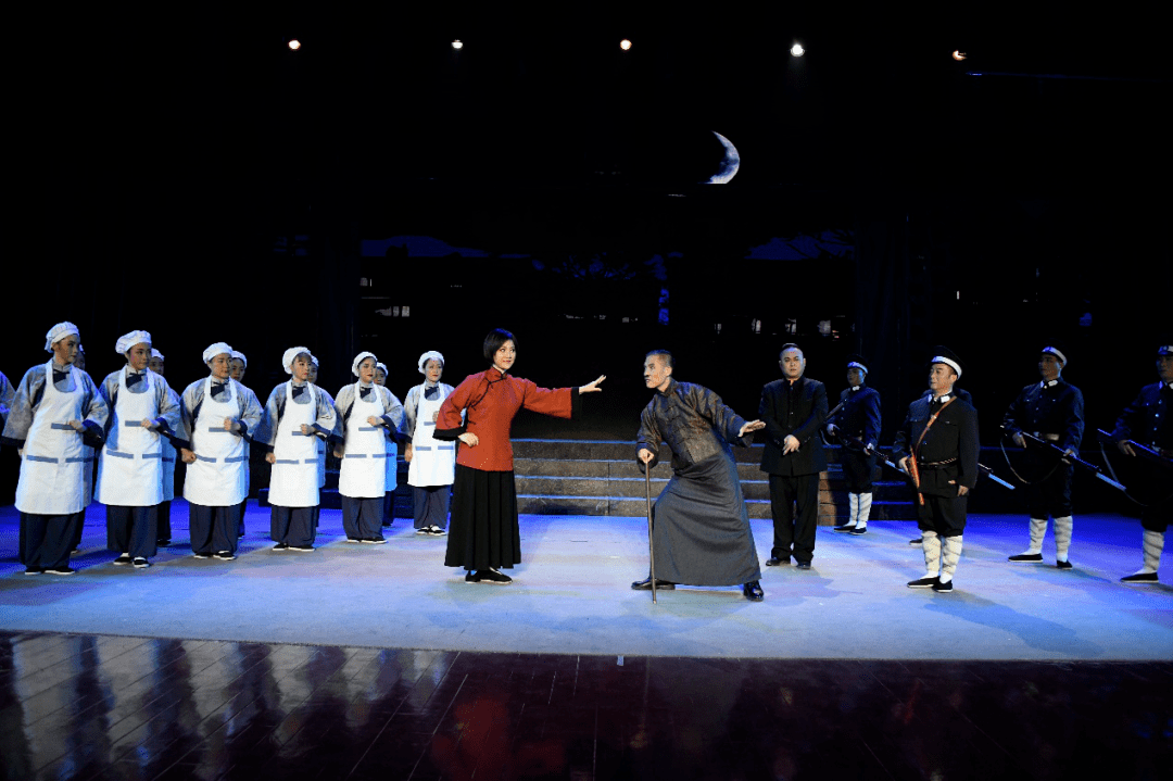 大型现代豫剧《郭隆真》在邯郸市工人剧院进行首场演出