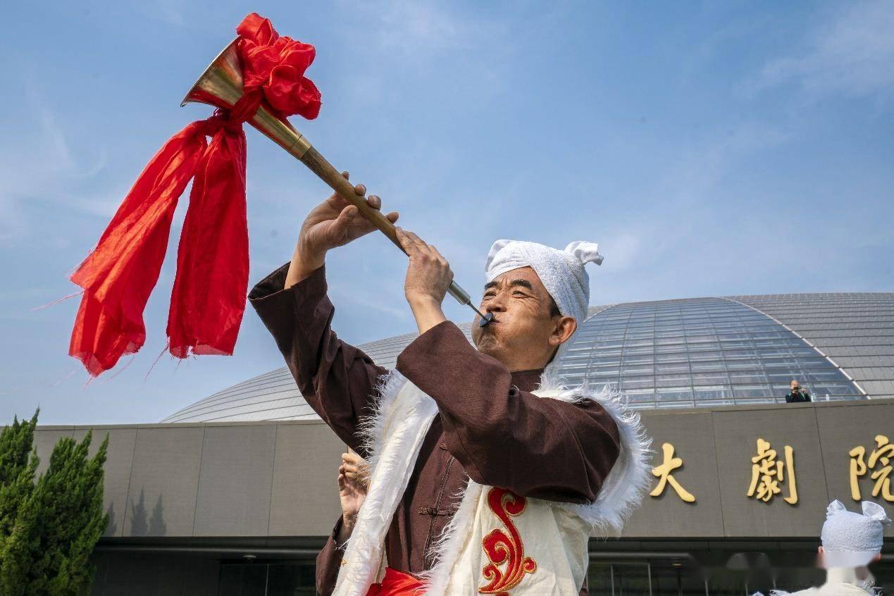 米脂唢呐:烟消日出黄土坡,呜哇一声姜三埃