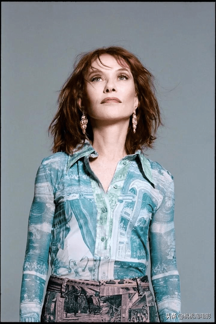 组图法国国宝级演员伊莎贝尔于蓓尔68岁花样人生