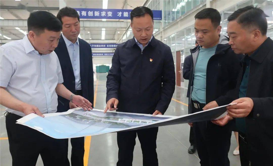 县长王景育到产业集聚区调研项目建设,企业生产经营情况