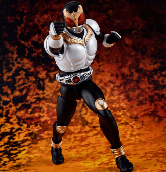 假面骑士空我初生形态真骨雕官博介绍头盔触角略萌的纯白空我