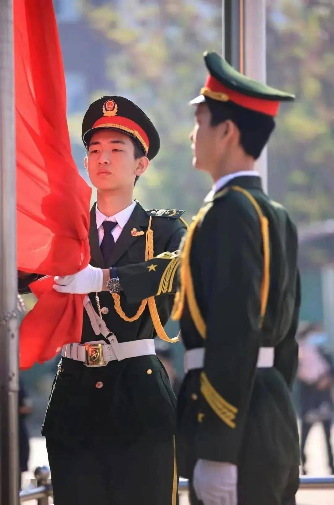 学党史敬先锋听党话跟党走河北安平中学隆重举行2019级十八岁成人礼