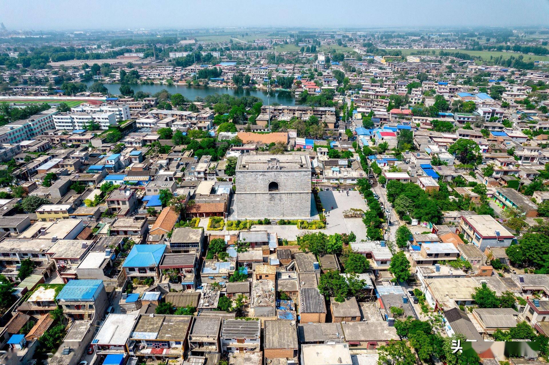 嘴太快滑县43米高的明福寺塔让一乞丐输给卫辉33米高的望京楼