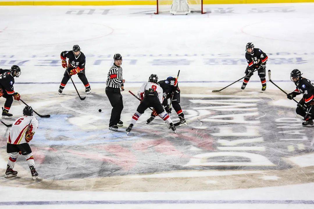 新乐体|冰球名宿王安福 谈青少年冰球