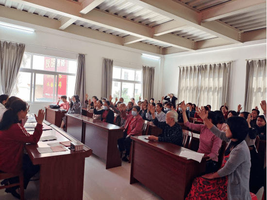 信丰县圆满完成村(社区)妇联换届选举工作!