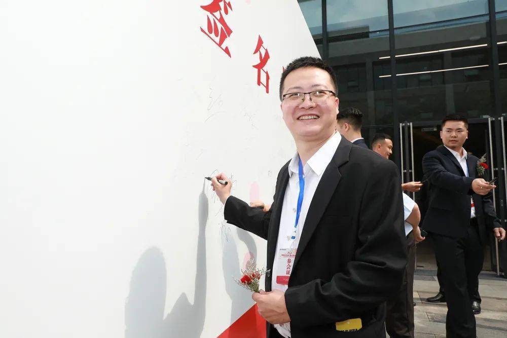 做经验交流分享县委常委,统战部部长兰杰致辞活动现场5月13日,古蔺县