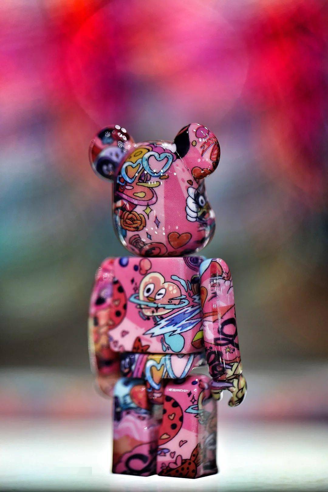 在次世代的今天,qq更是致力于将电影,街头文化,以及潮流时尚等元素