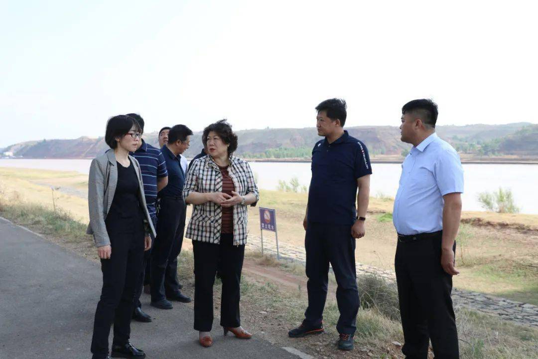 云霖琼深入喇嘛湾镇调研指导工作