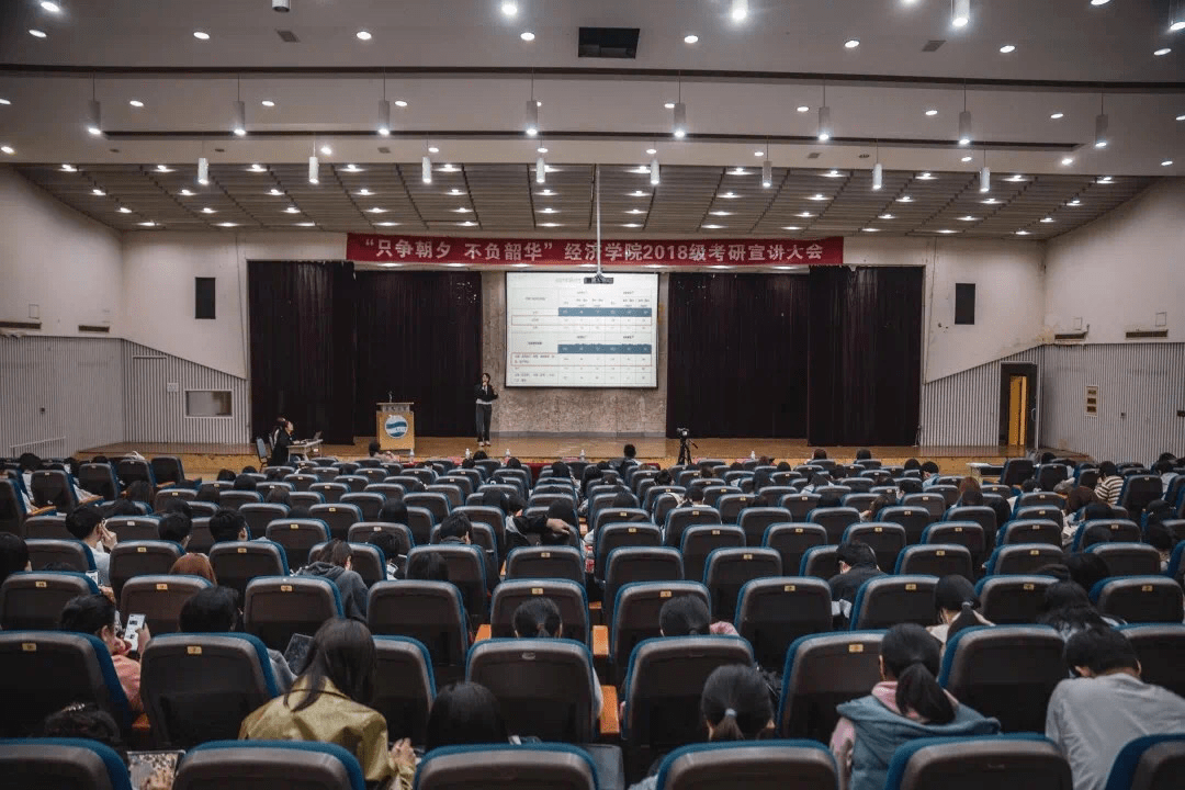 知识竞赛活动主持人 1ecac5af71df4d278f1701624ac6c5e3.png