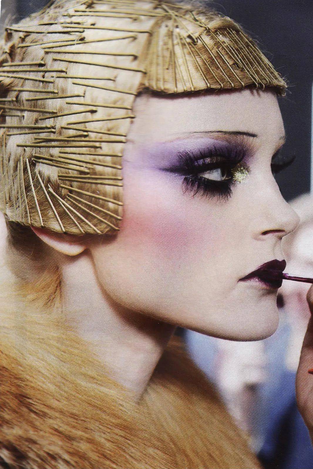 连supreme都忍不住联名彩妆教母patmcgrath的开挂人生