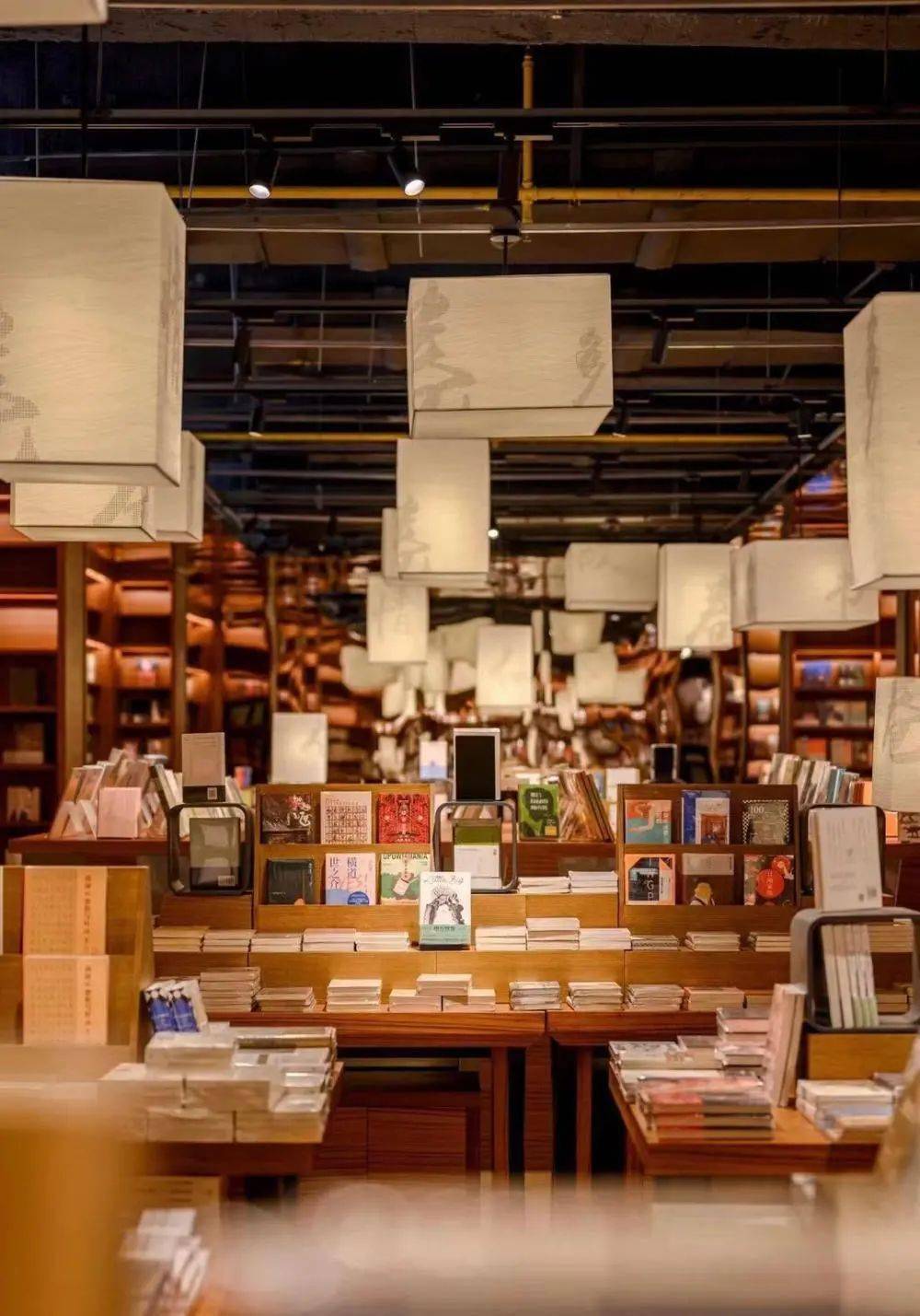 产业观察上海三联书店readway武汉店5月14日开业