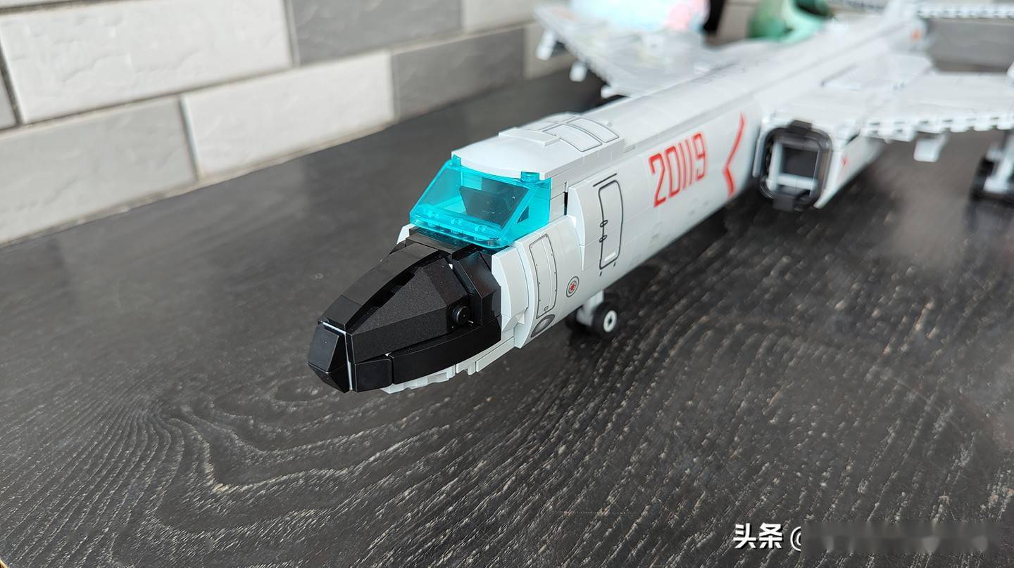 2000片积木的大块头:森宝积木轰-6k轰炸机图文评测