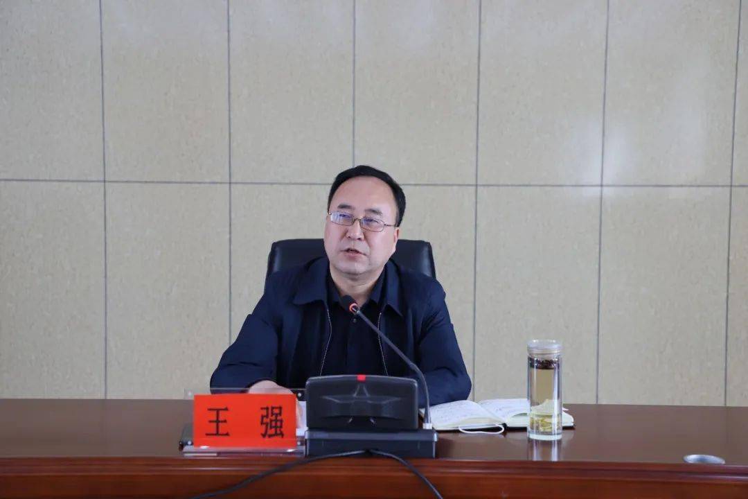 市人社局召开人社大讲堂暨党史专题宣讲会