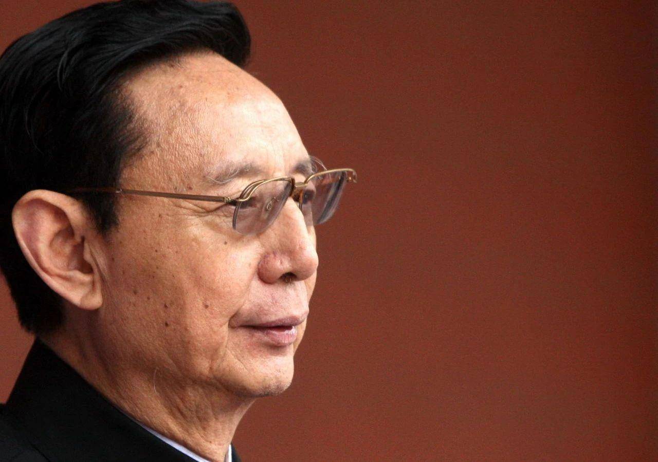 失落的前重庆首富:48岁创业身价百亿,却因造汽车"败光"所有_尹明