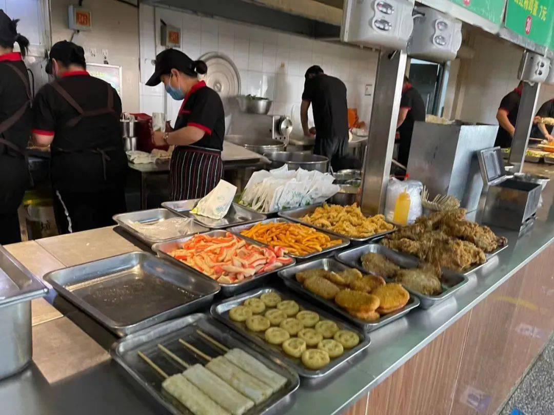 每天奔向食堂的那一刻,就是我的小确幸.