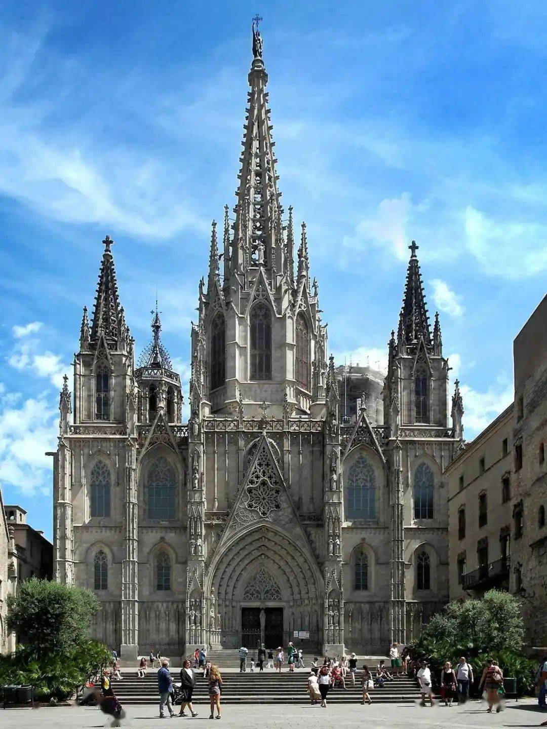西班牙著名建筑设计大师高迪的代表作---圣家族教堂-中关村在线摄影论坛