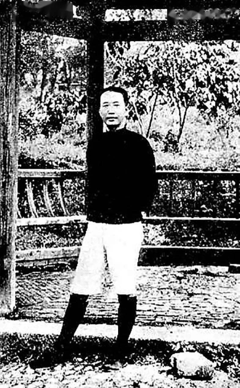 百年瞬间丨瞿秋白_国际歌