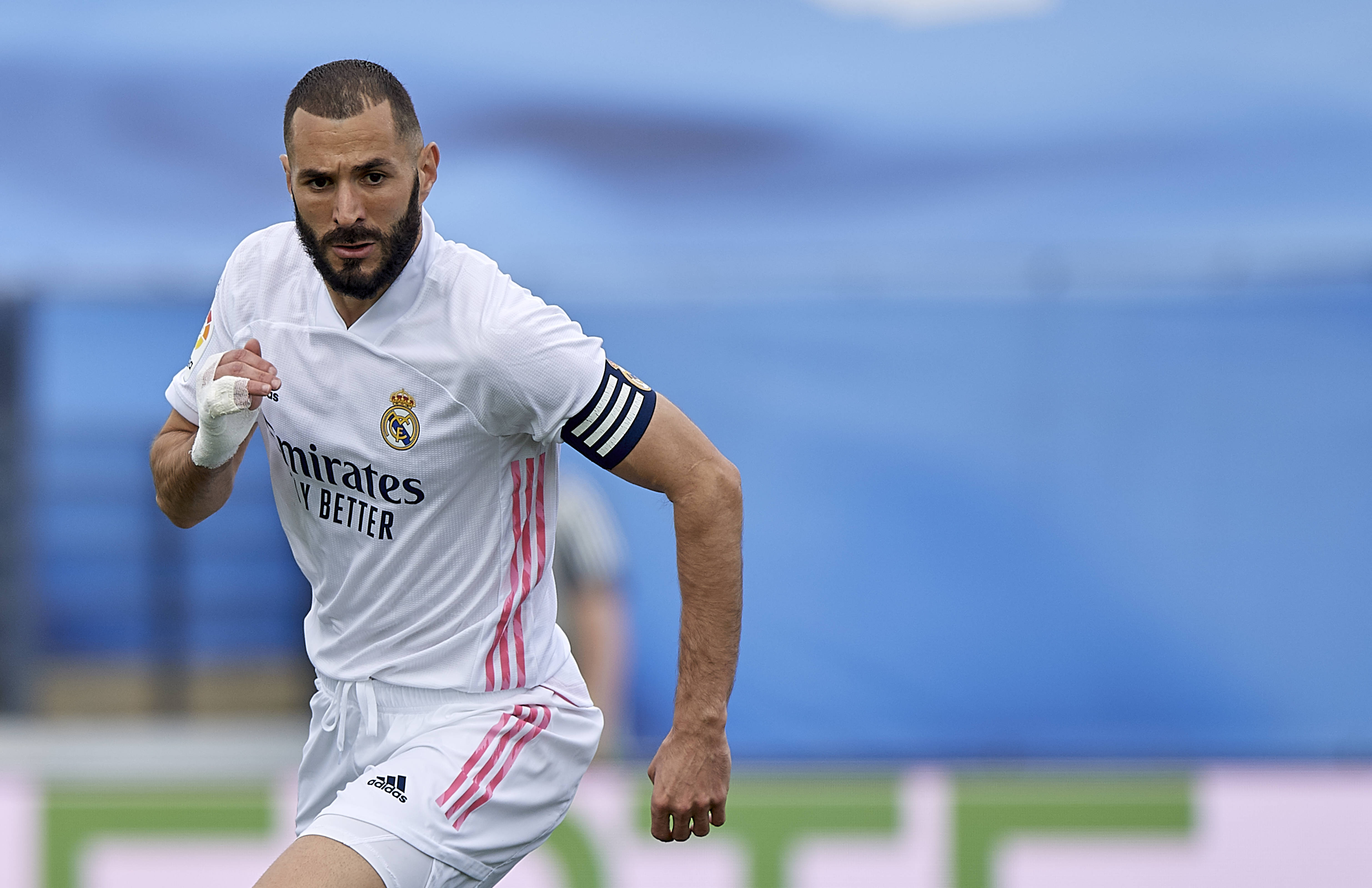 新华社照片,马德里,2021年5月23日5月22日,皇家马德里队球员本泽马在