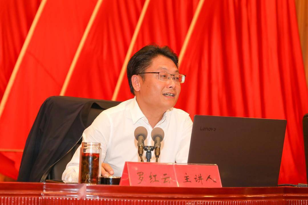 隔周学一次一次学两天四川岳池280名乡镇领导干部周末集中学本事