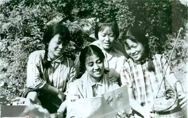 1972年因为一句玩笑话 嫁给贫农的女知青 后来过得怎么样 白启娴