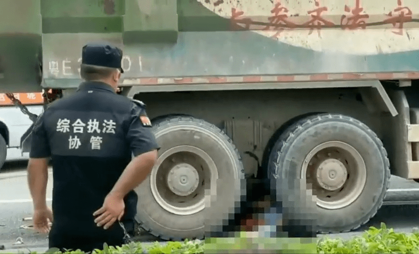 发生一起惨痛的交通事故在佛山三水区白坭镇