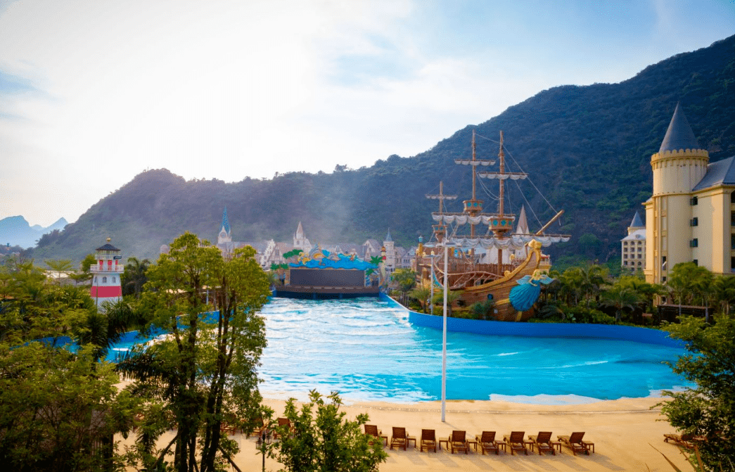 699元英德奥园希尔顿酒店玩乐套票限量抢,畅玩泉林水世界,加送336元