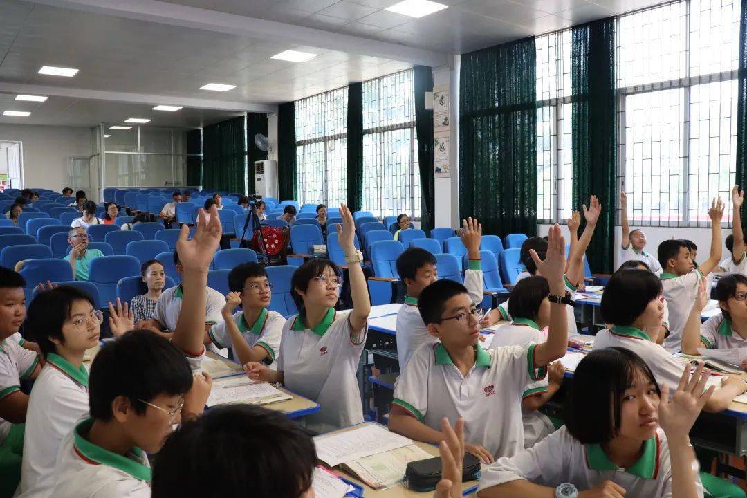 鹤山市址山中学生本英语在探索中进步址山中学开展英语生本教育教学