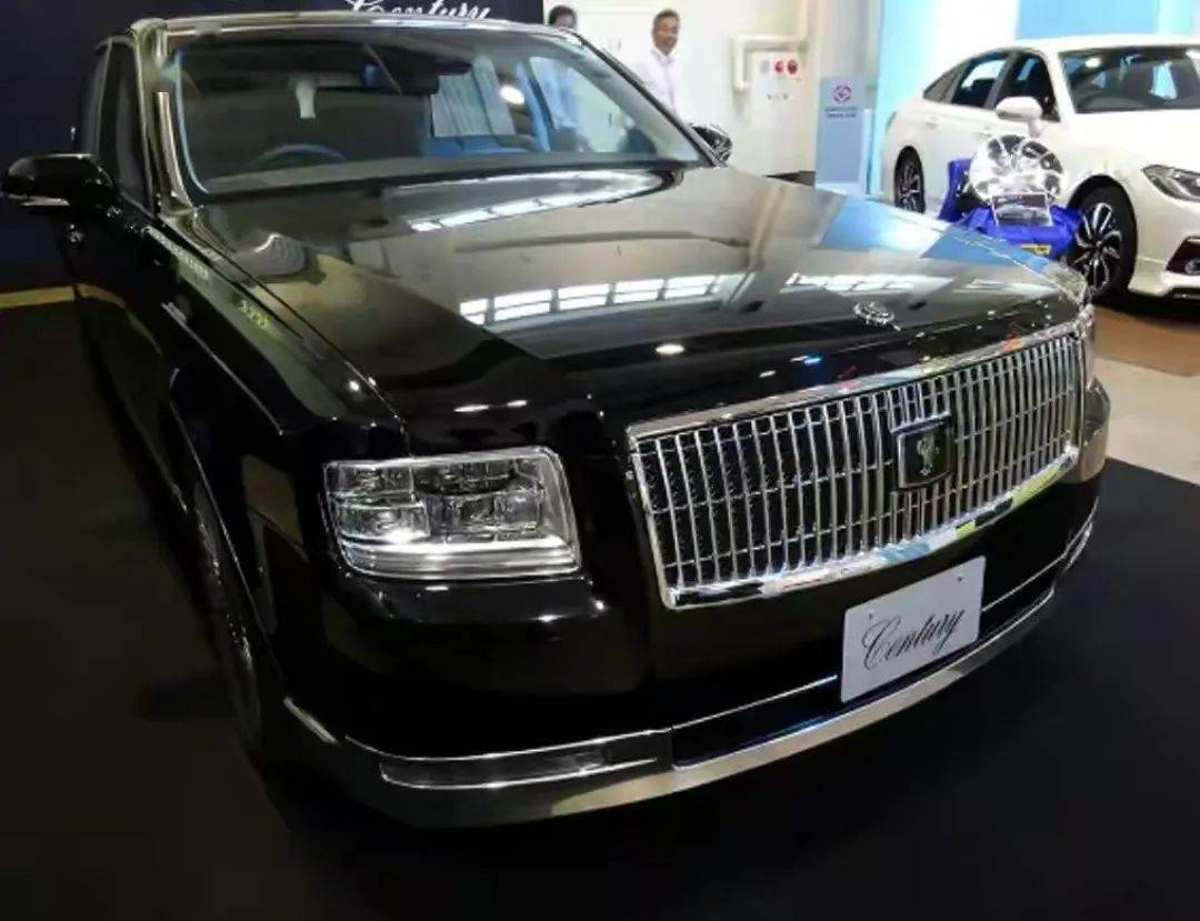 有钱都买不到这辆丰田连真皮沙发都没有凭什么这么贵