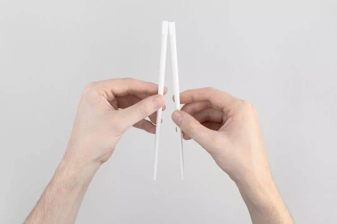 在花饰,图案和包装上的改造与升级,  针对筷子本身的设计创新却少之又