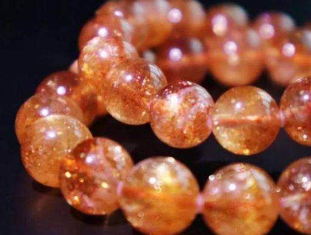 日光石又名"太阳石",被看成是太阳神赐予人们的礼物!