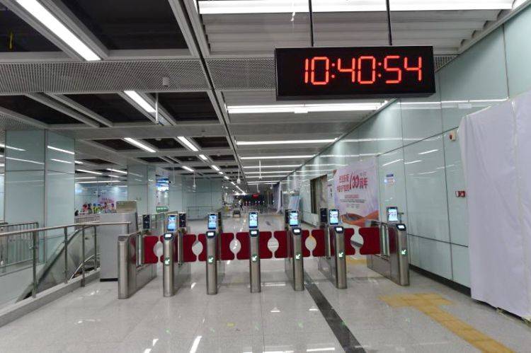 会议中心站地铁站 f15e66b8bee248ebb80f8a3d18254d97.jpeg