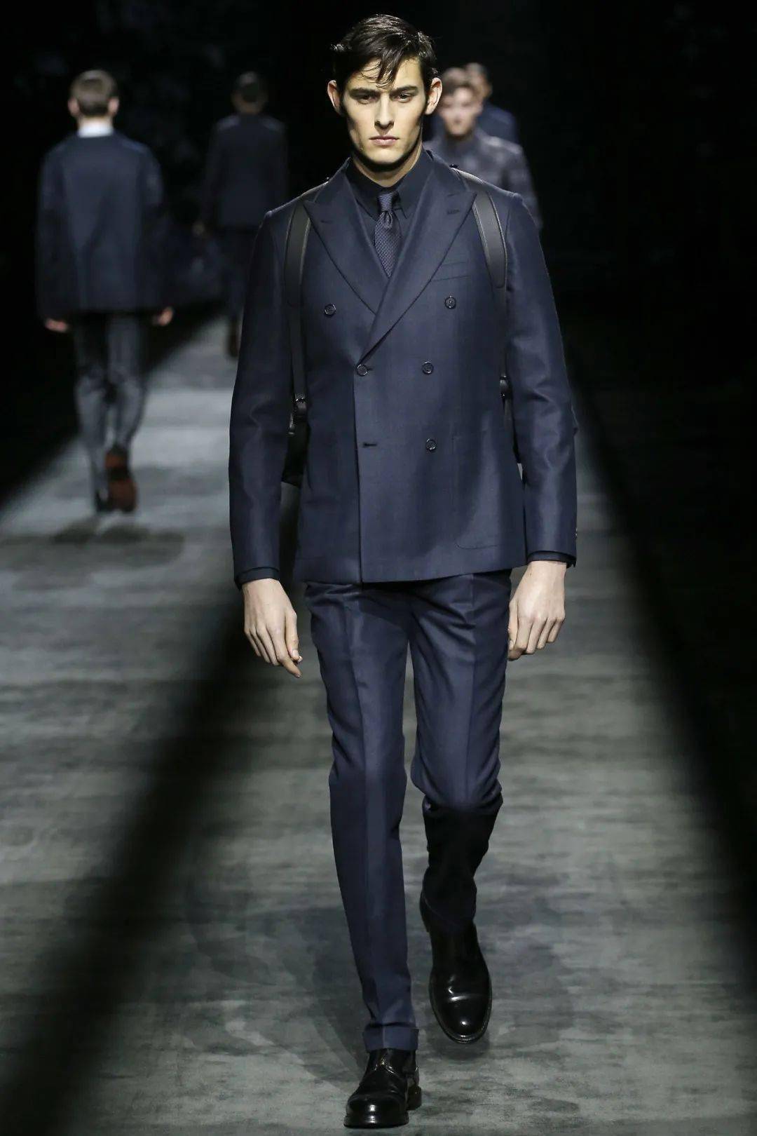 布拉德·皮特代言全球顶级奢侈男装品牌!