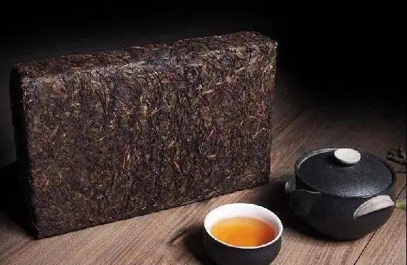 在我国古代茶马贸易中,砖茶是内蒙古,西藏,甘肃,青海,宁夏,新疆等边疆