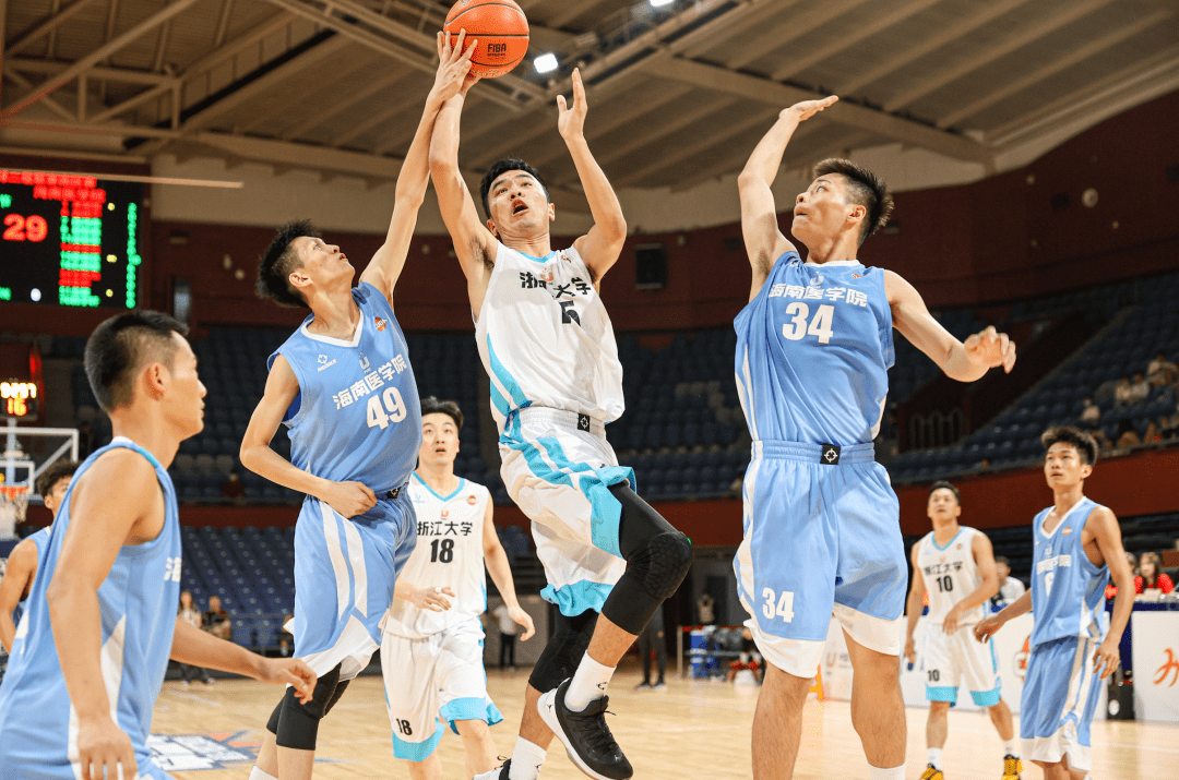 cuba浙大挺进南区赛八强今晚对阵广西大学风采继续