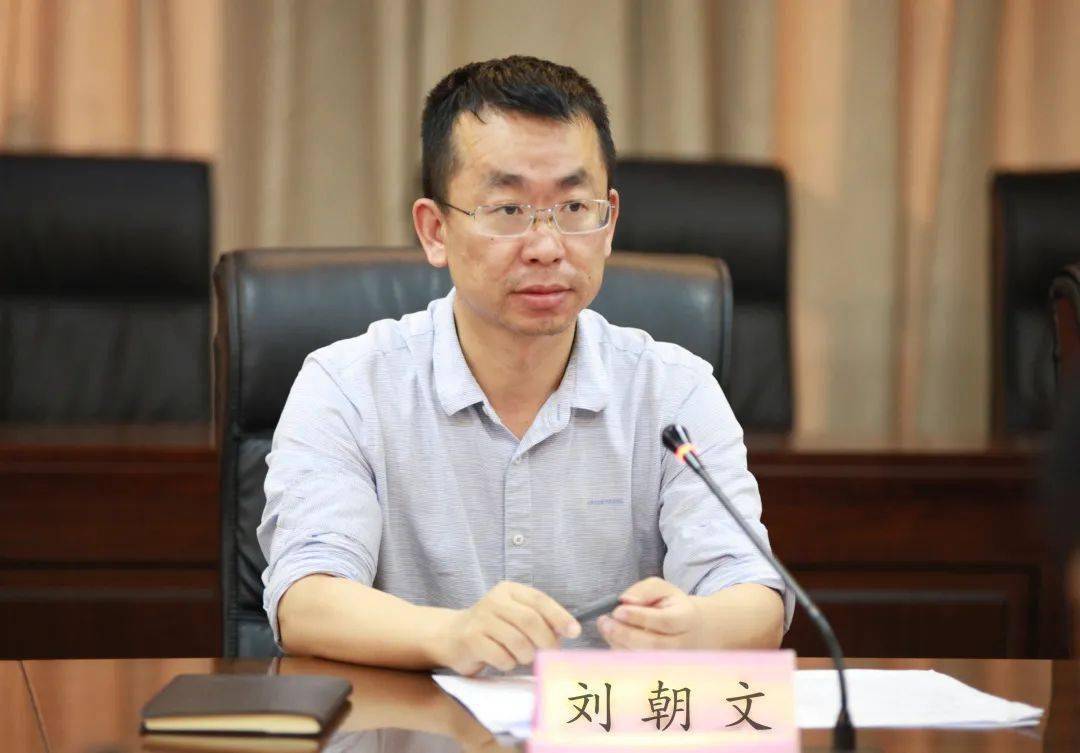 会上,市生态环境局党组书记,局长吴恩坤同志通报了1-4月份四十里堡镇