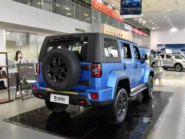 三把锁四驱增压机6at自动挡便宜强悍越野车带你看北京bj40