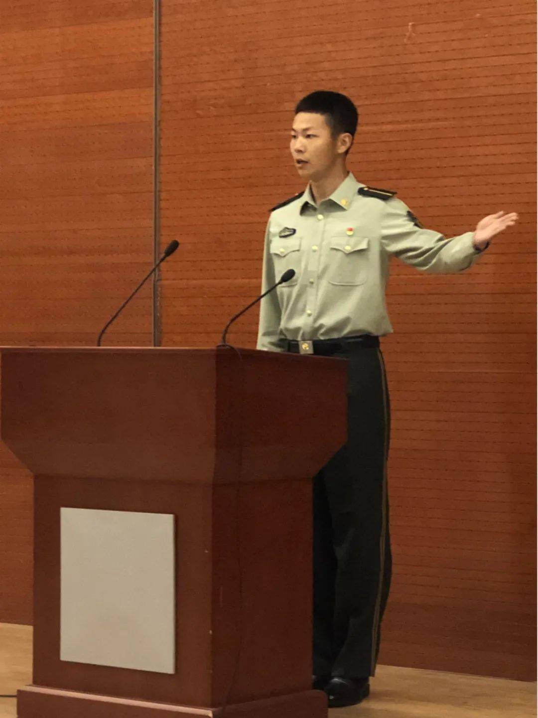 西城区房管局与武警特警学院联合开展 "永远跟党走"军地共建主题宣讲