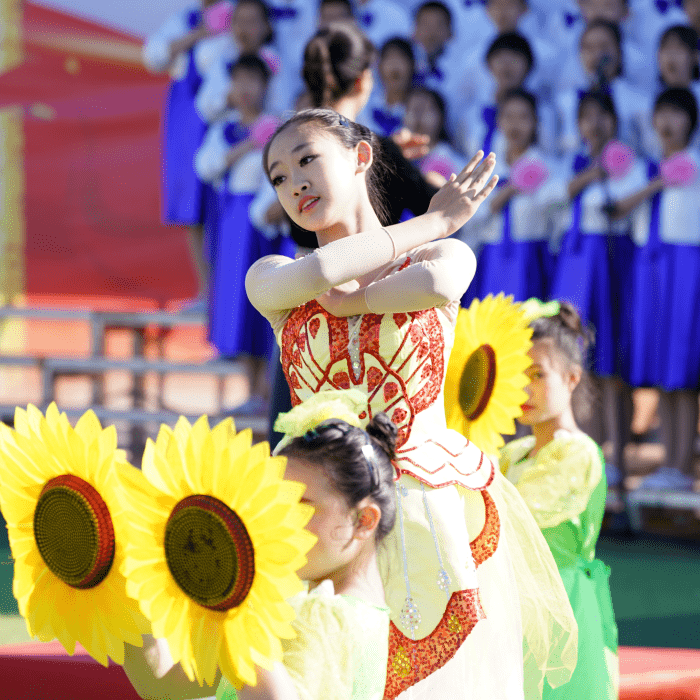 童心向党共成长献礼百年奏华章秦皇岛经济技术开发区中小学生艺术展演