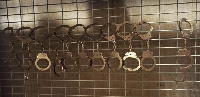 印度21名囚犯疫情期间拒绝保释：监狱里有饭吃，还安全