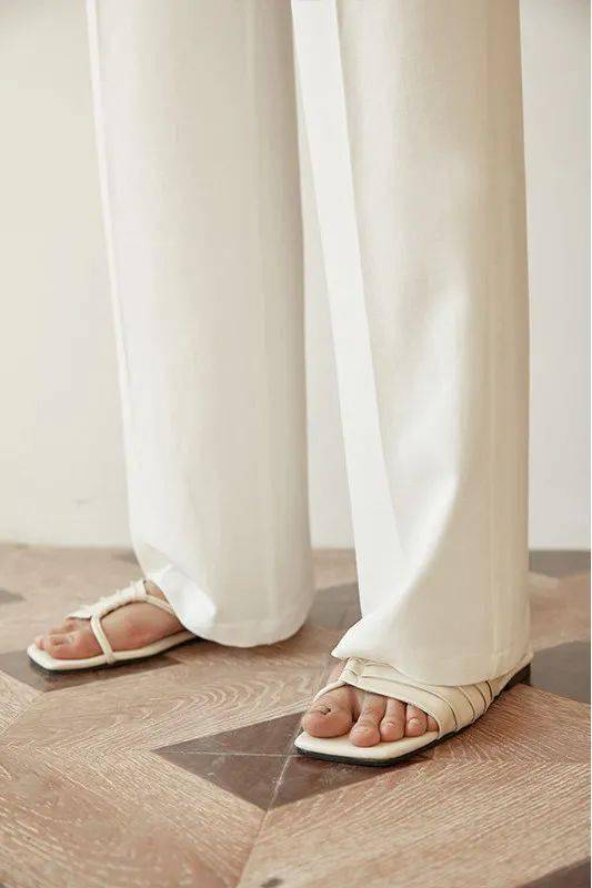 聚酯纤维100%的衣服夏天穿热不热 0b00aad85b4e481c90ffee78bd34cc6c.jpeg