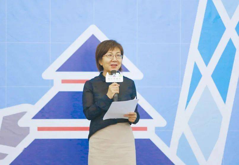 发布会由市规划自然资源委宣传教育中心主任刘俊兰主持,她表示对于"