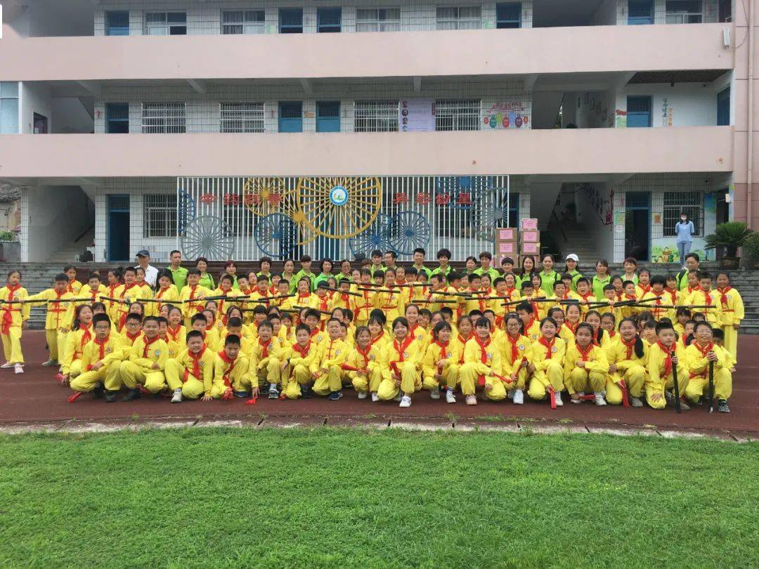 公益最暖心的六一节礼物首批20所宝健希望小学卫生室落成