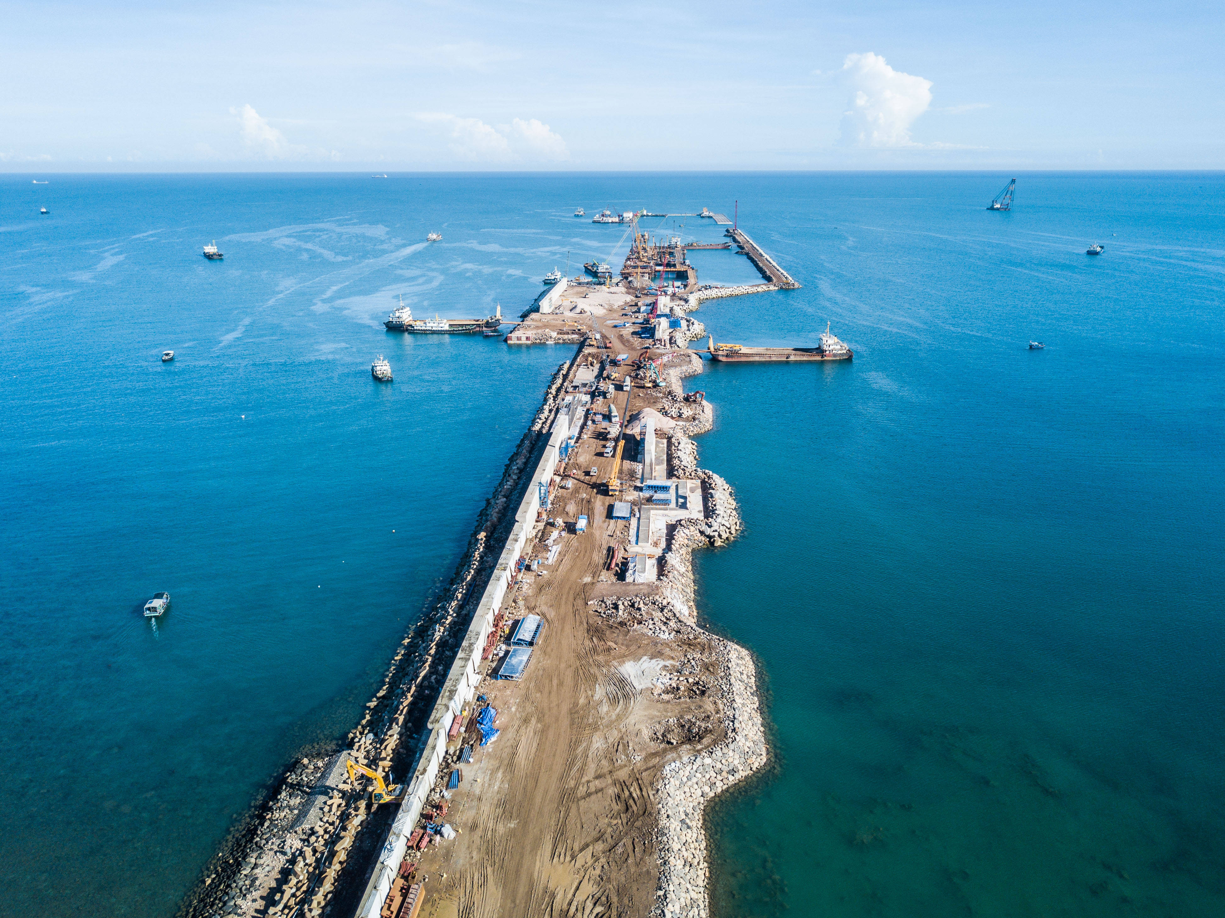 走进自贸港:海南洋浦经济开发区_照片