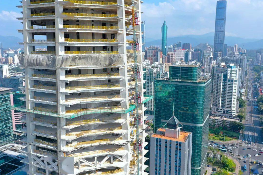 重磅388米中建三局承建的深圳在建第一高楼核心筒封顶