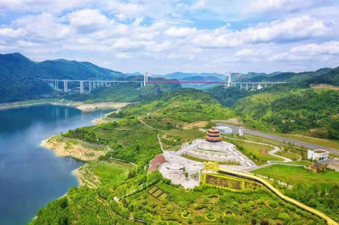 余庆何止剔骨鸭