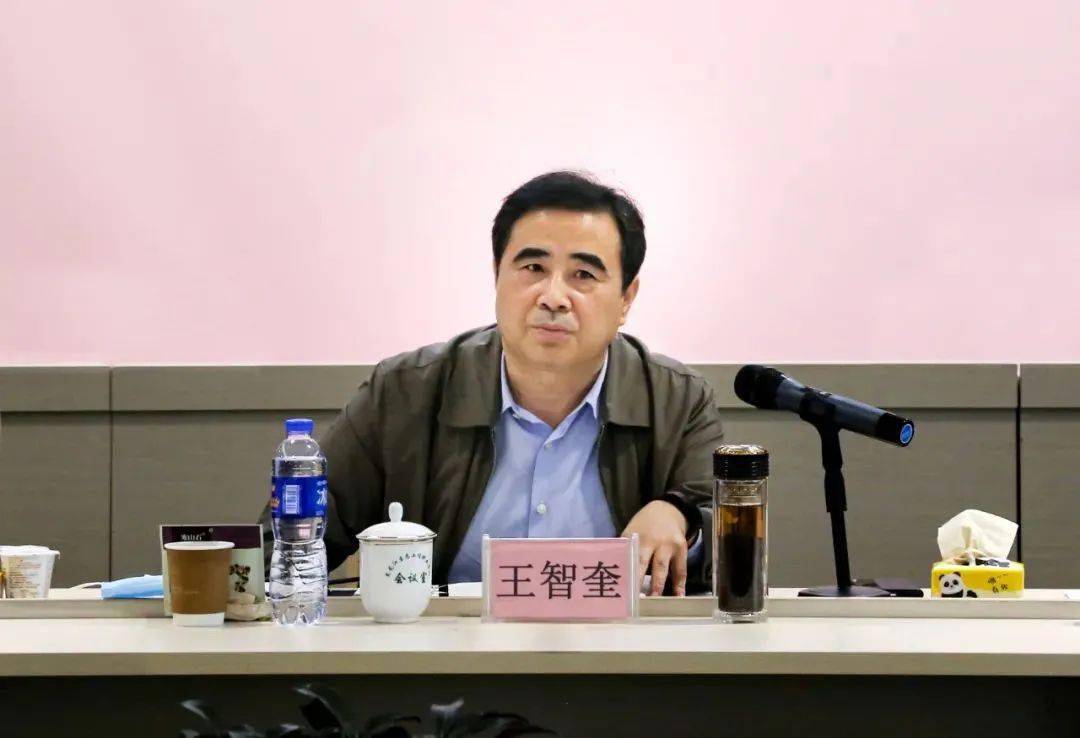 省国资委党委书记主任王智奎赴龙江森工集团开展座谈交流时强调扎实