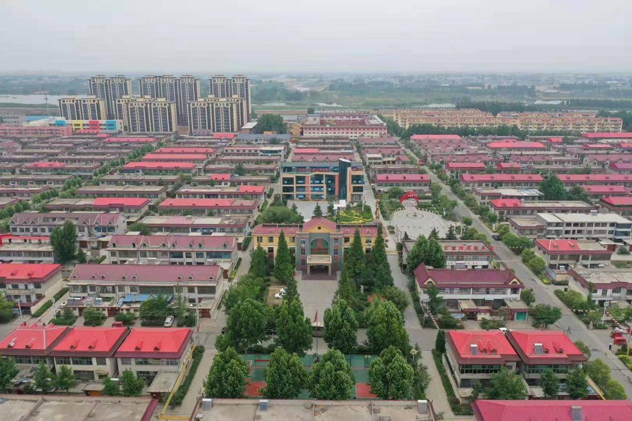 网络媒体革命老区行山东费县王富社区走出乡村振兴特色幸福路