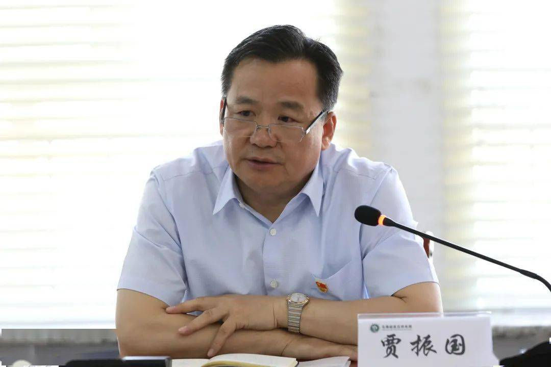 集团公司董事长党委书记贾振国深入乌海超高压供电局调研