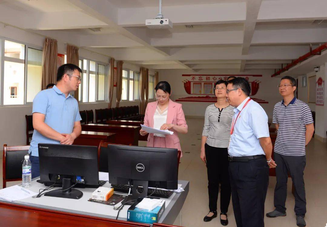 兴国县委副书记县长陈黎调研高考备考工作