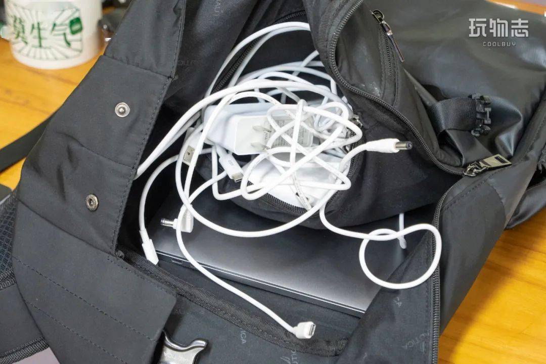 数据线不乱!手机,电脑,耳机充电, 用它全搞定_大功率